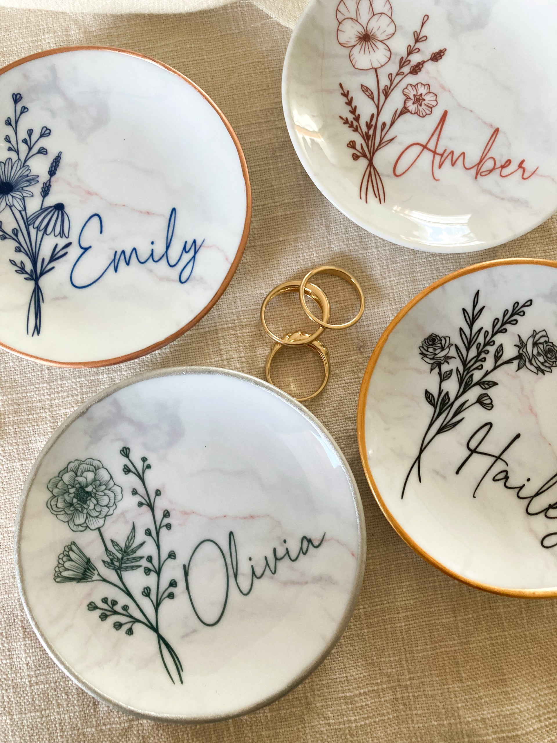 Personalized Birth Flower Ceramic Ring Dish, Custom Jewelry Holder for Bridesmaid or Best Friend
